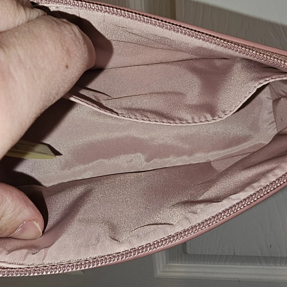 Kate Spade NWOT Pink Glitter Pouch